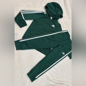 Adidas boys 6